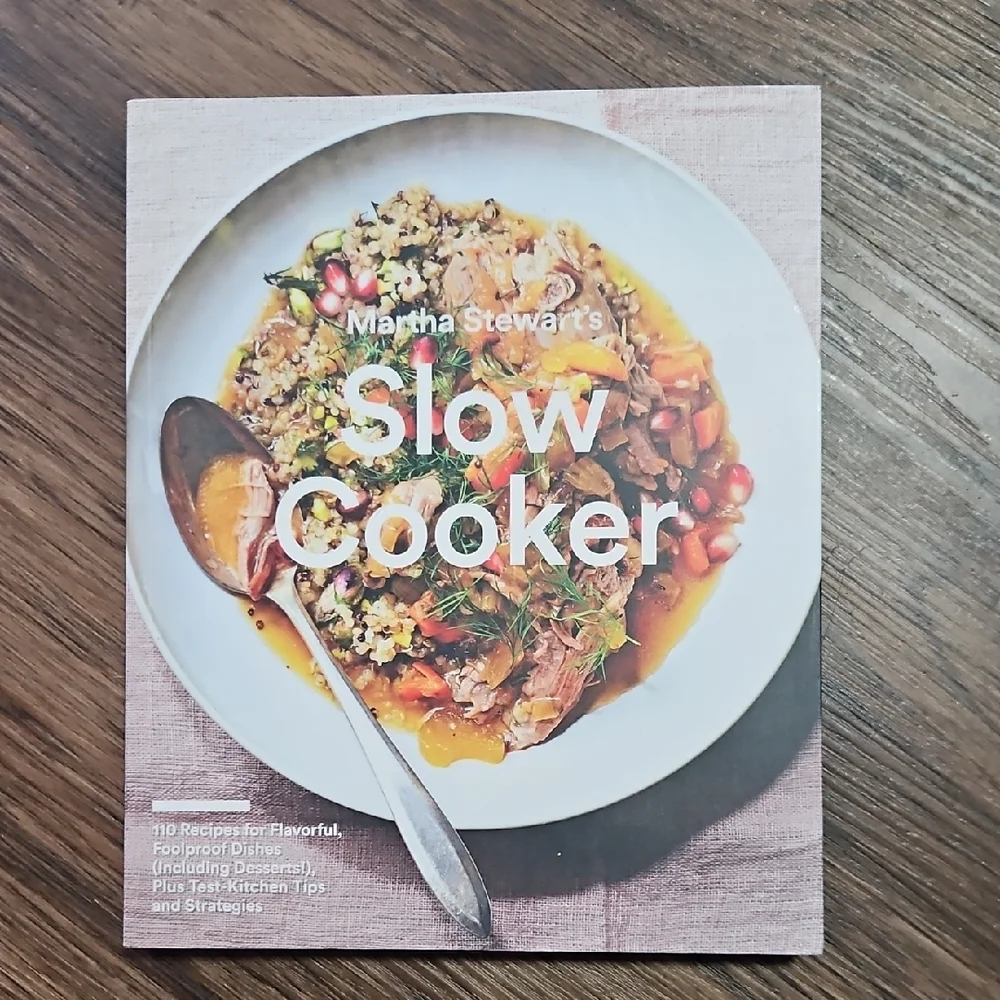 5/$15 Martha Stewart's Slow Cooker Cookbook